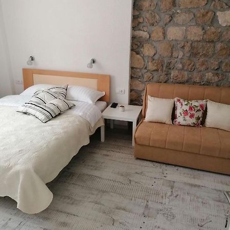 Vila Mira Trebinje Esterno foto