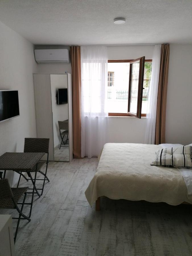 Vila Mira Trebinje Esterno foto